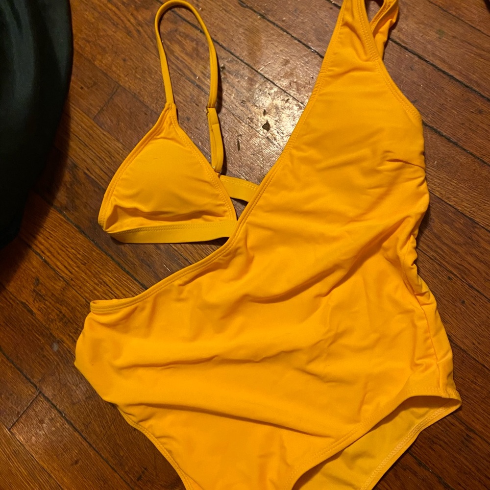 SOLD 🚫 - Picture 3 of 4